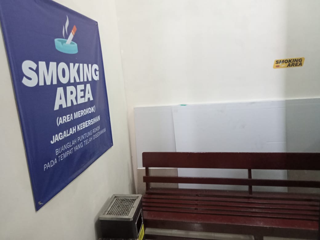 Smoking Area 2