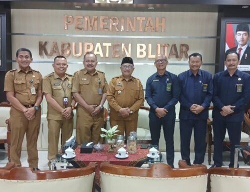 Ketua, Panitera, dan Sekretaris PA Blitar Jalin Silaturahmi dengan Bupati dan Kejari Blitar