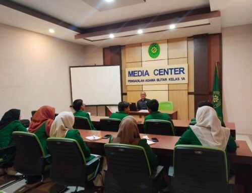 Ketua Pengadilan Agama Blitar Beri Pembekalan kepada Mahasiswa PKL